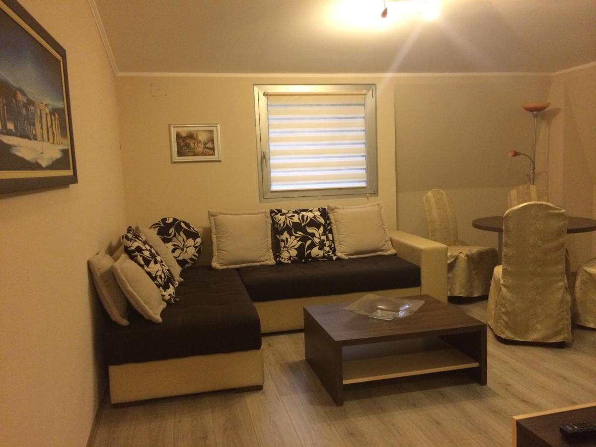 Suite de 1 dormitorio con balcón y vistas a la montaña