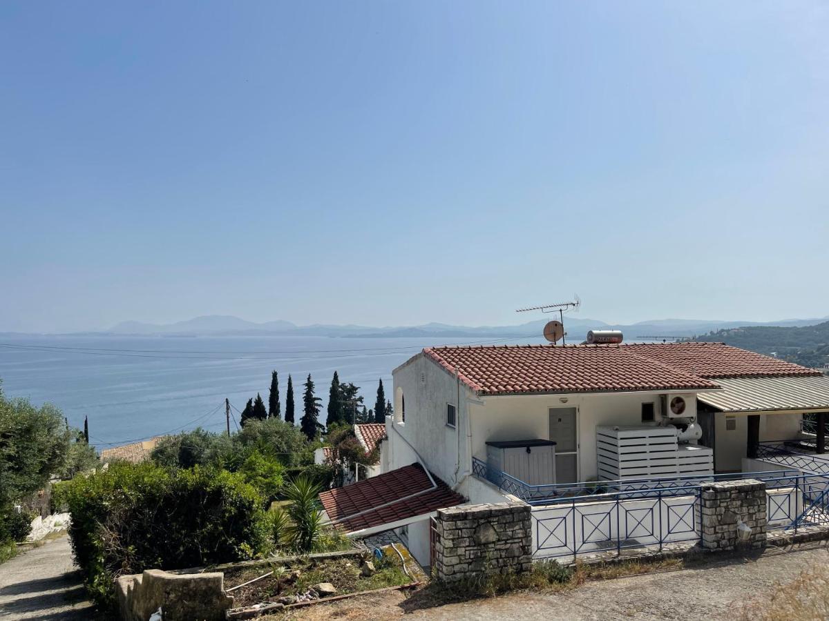 Vidos apartment Barbati - B&B Barbáti