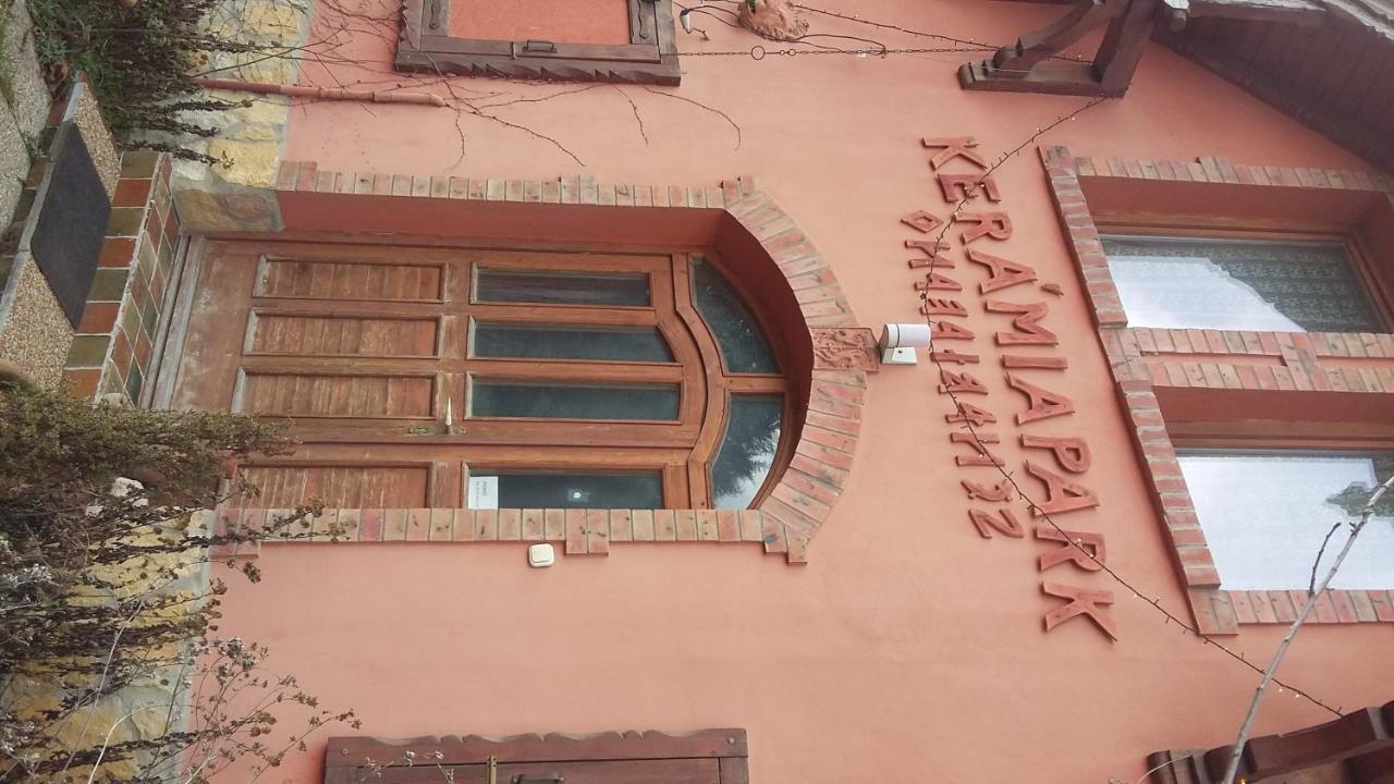 Kerámiapark Guesthaus - B&B