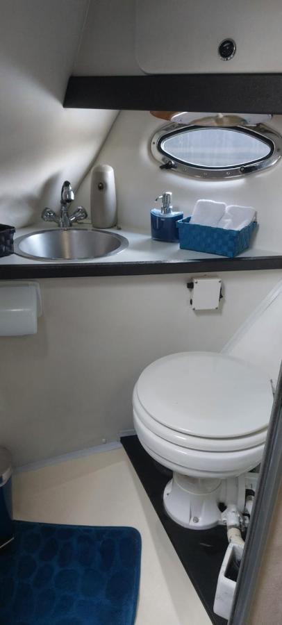 Barca con 2 Camere da Letto