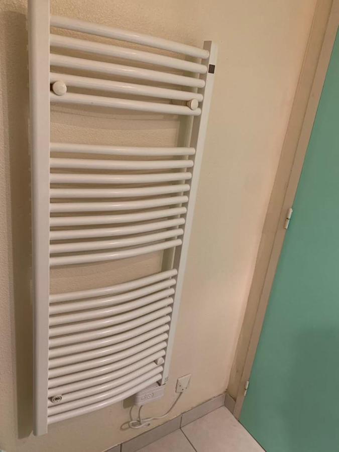 Très jolie studio à louer avec sa belle terrasse de 4m2 idéalement situé dans un hôtel thermale - Chambres d'hôtes Dax