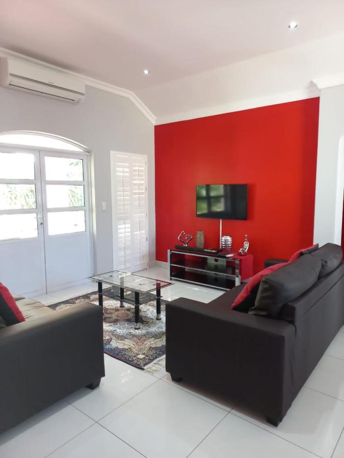 Caribbeans Estates Villa 45 Calypso Drive - B&B Port Edward