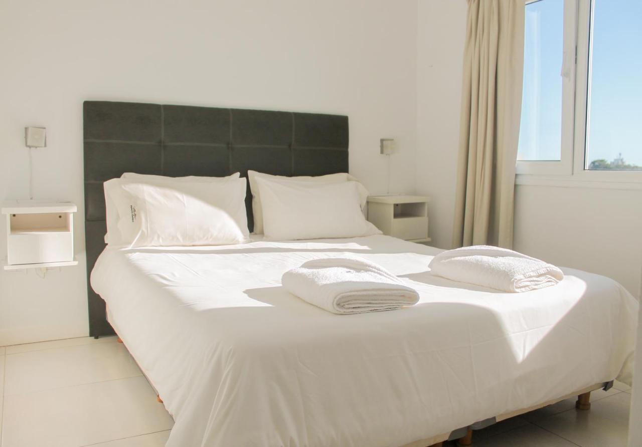 Apartamento de 2 dormitorios con balcón y vistas al mar