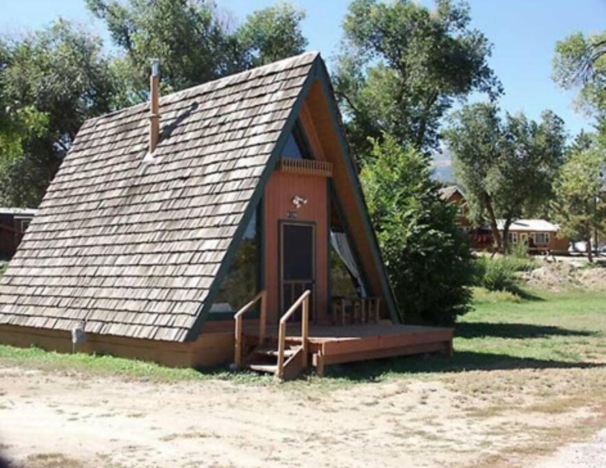 Cozy A Frame Cabin with Arkansas River View - B&B