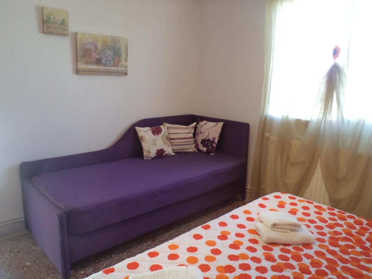 Economy One Bedroom Apartment