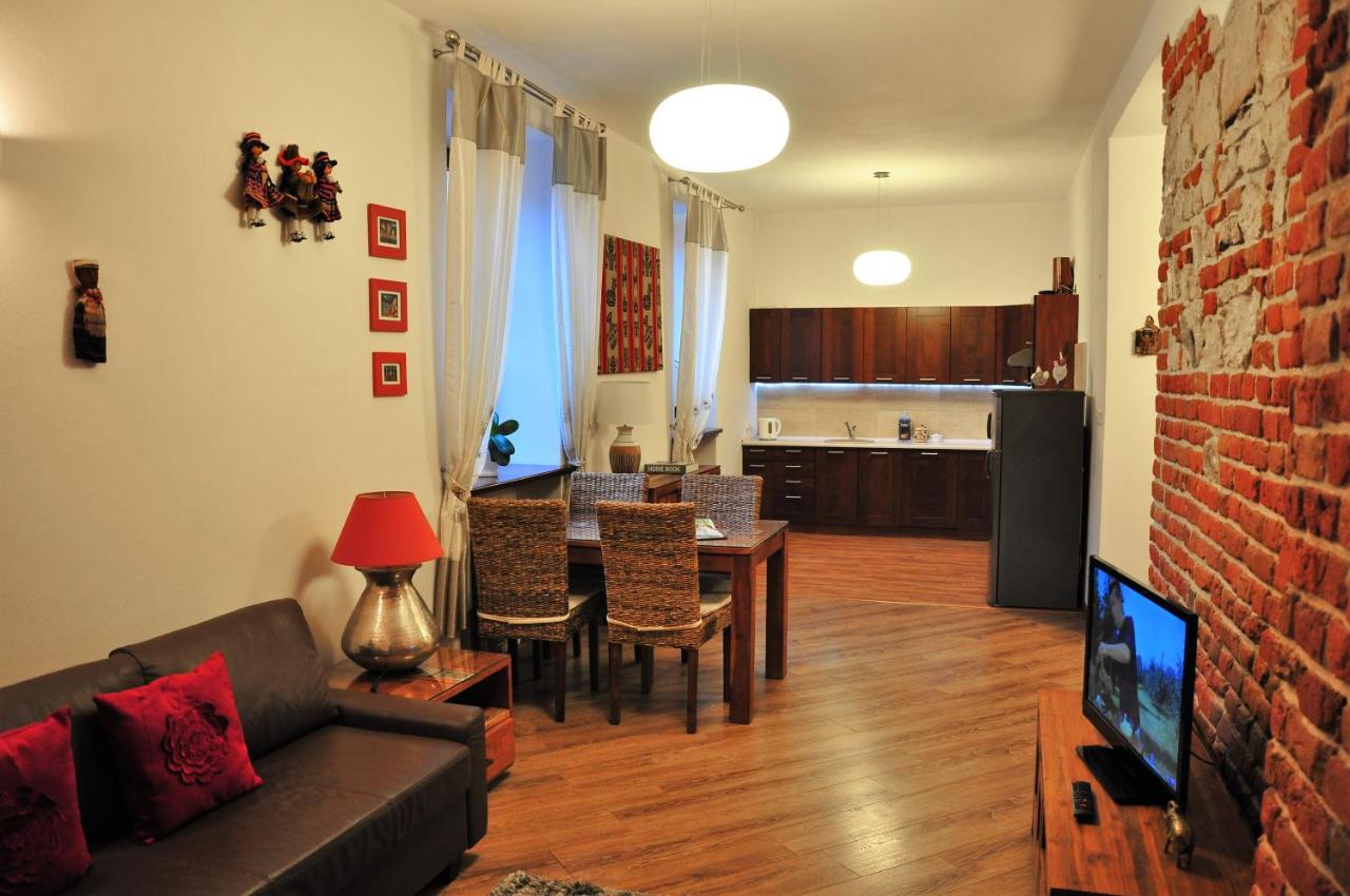 One-Bedroom Apartment with Sofa Bed
