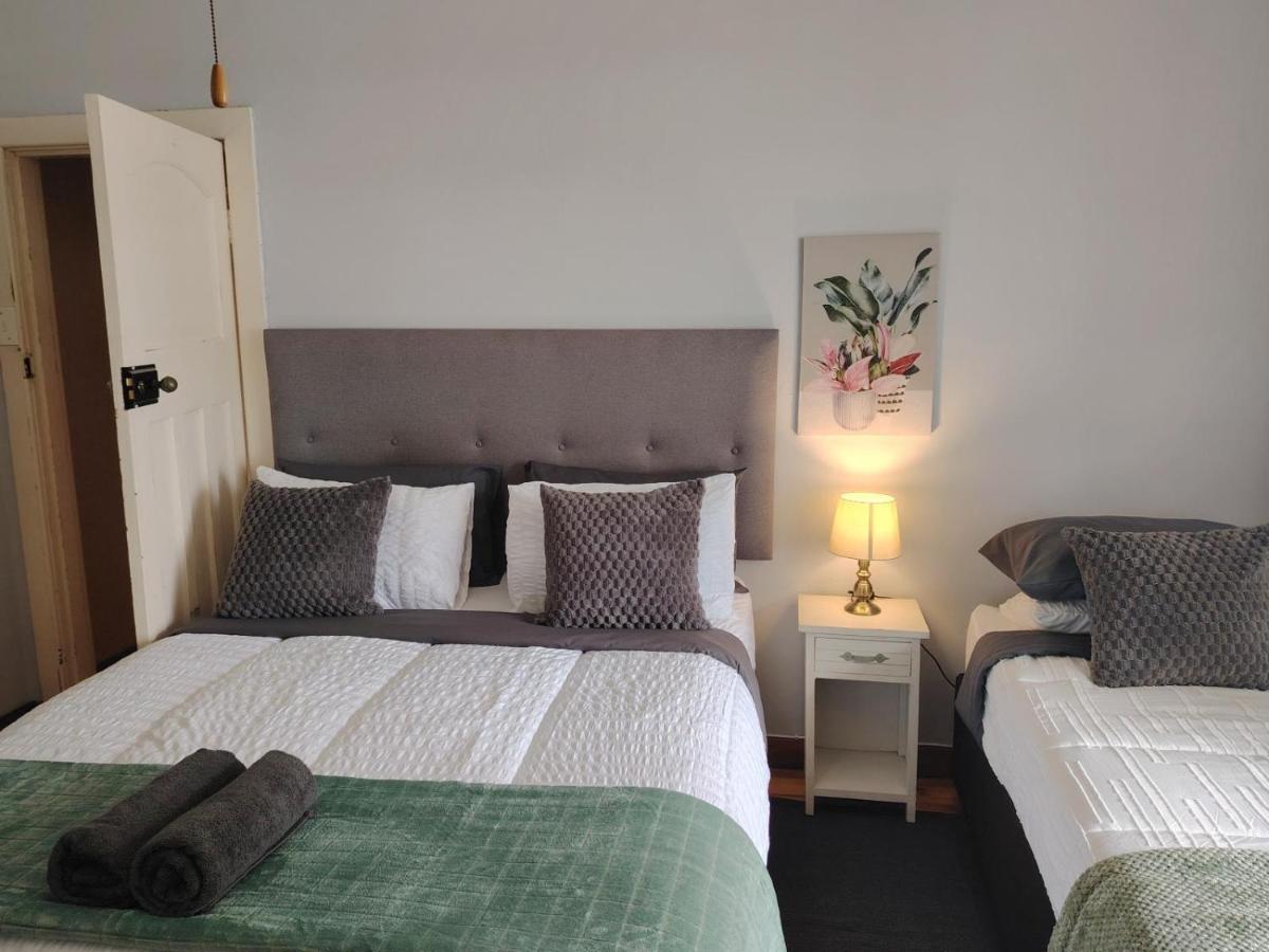 Basic Triple Room
