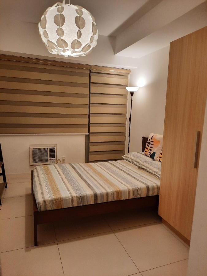 Urban Retreat in the North - B&B Manila