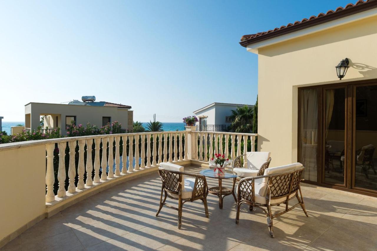 Villa Tsikkos Pende - B&B Argáka