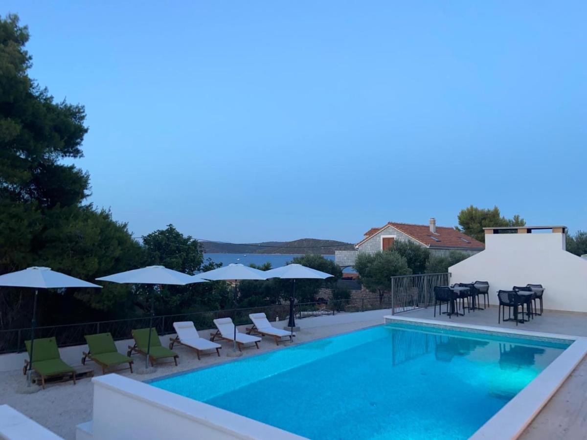 Apartmani Anđela - B&B Mali Drvenik