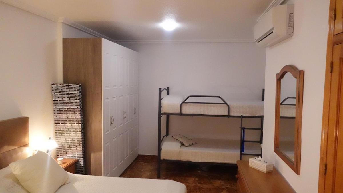 Appartamento con 2 Camere da Letto e Terrazza
