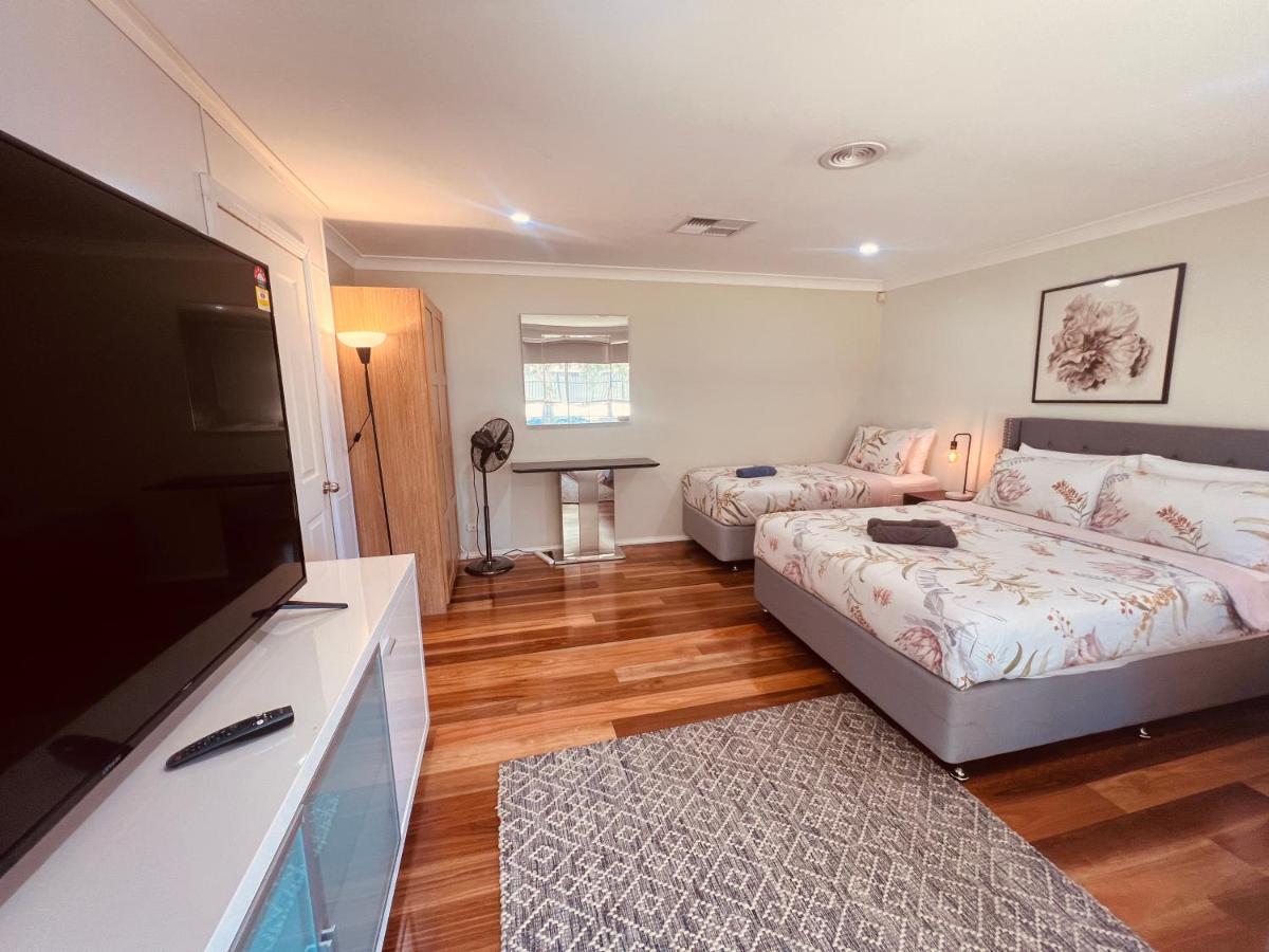 Chambre Triple Économique avec Salle de Bains Commune