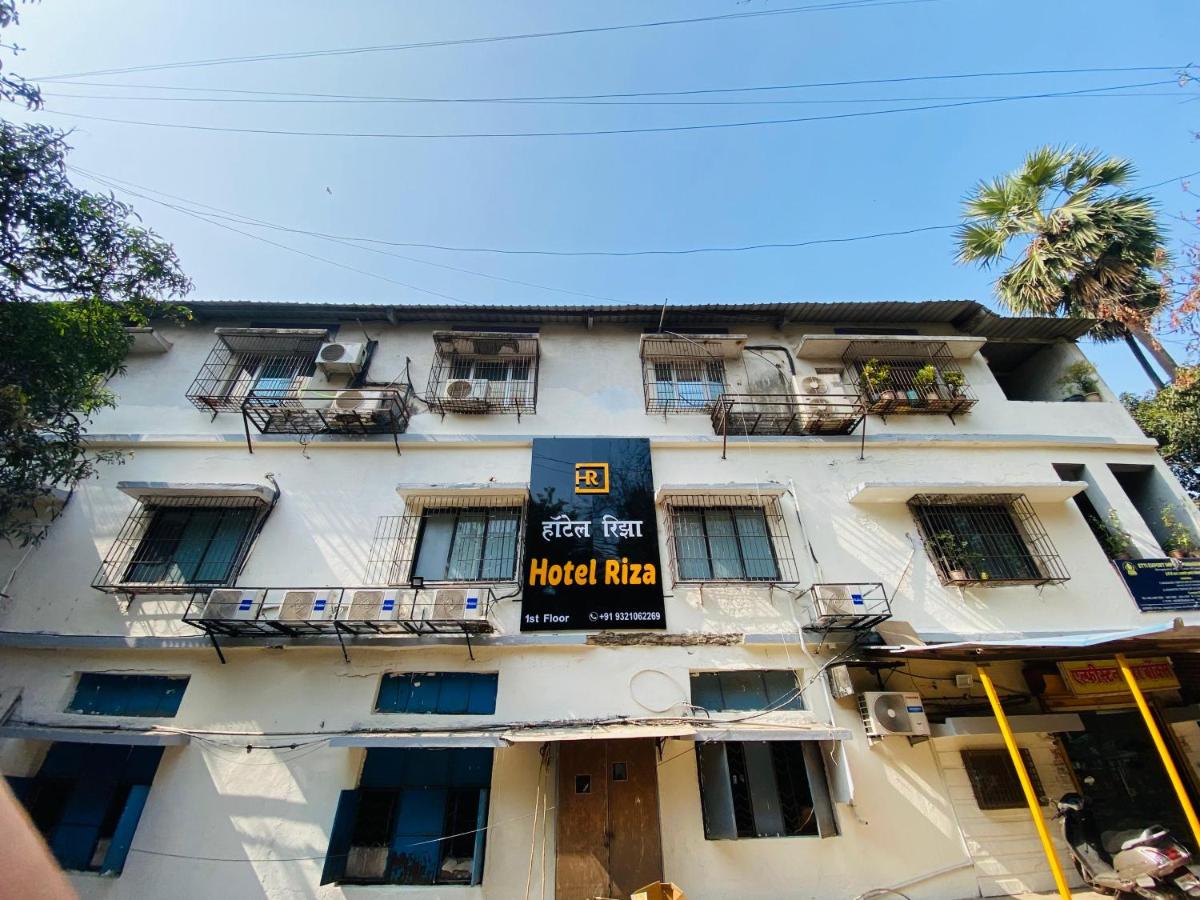 Glitz Hotels Riza - Nr NESCO Bombay Exhibition Centre Goregaon - B&B