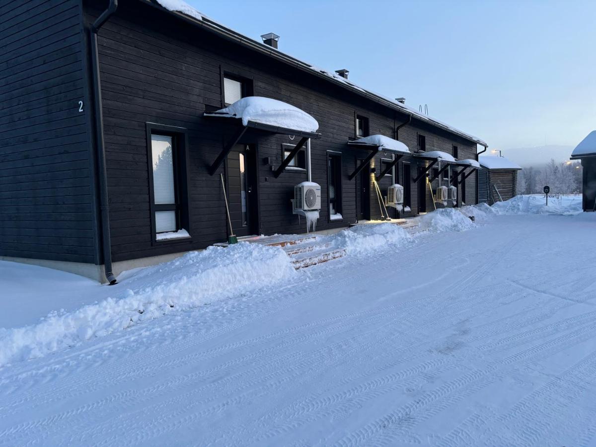 Pitkäkuusen Helmi - B&B