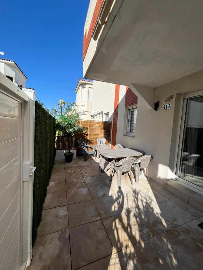 3 étoiles ! Charmant T2 proche mer clim & piscine ! - B&B