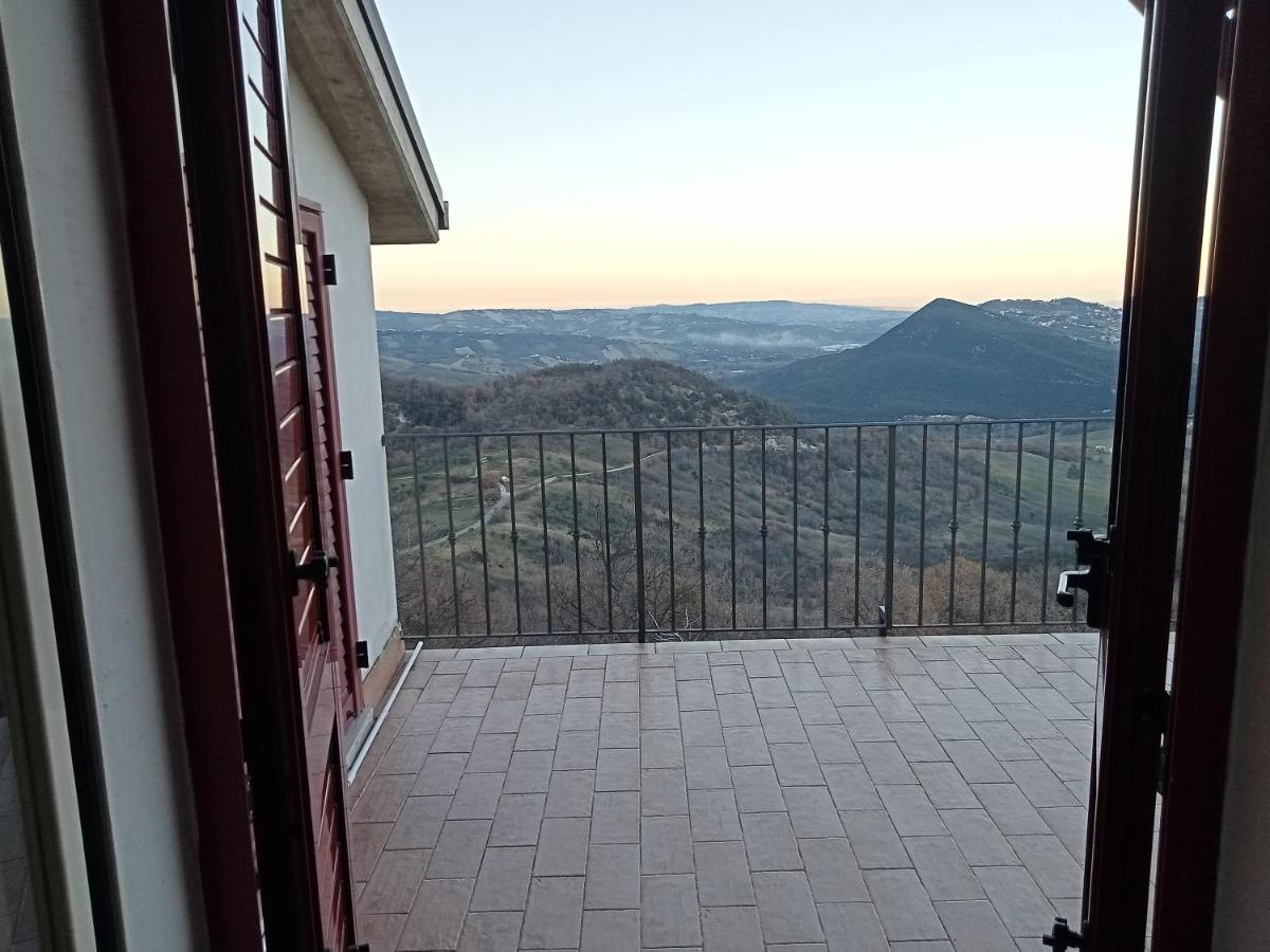 La Casa sul lago - Appartamento Glicine - Parco della Majella - B&B