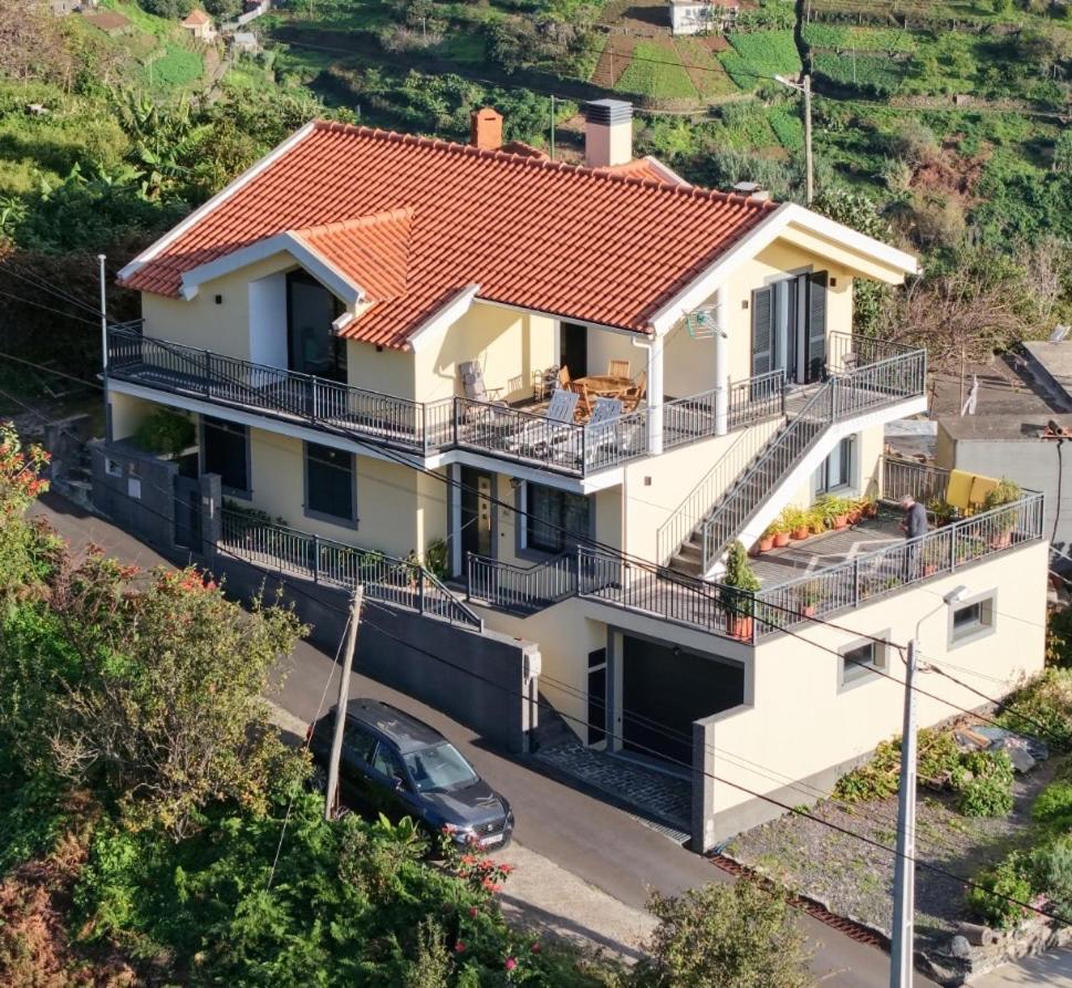 BoaVista- 2 bed house -COSY PANORAMIC -SEA - MOUNTAIN VIEW - B&B