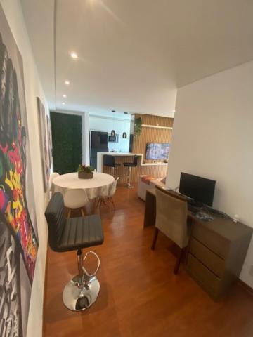 Apartamento alto padrão - B&B