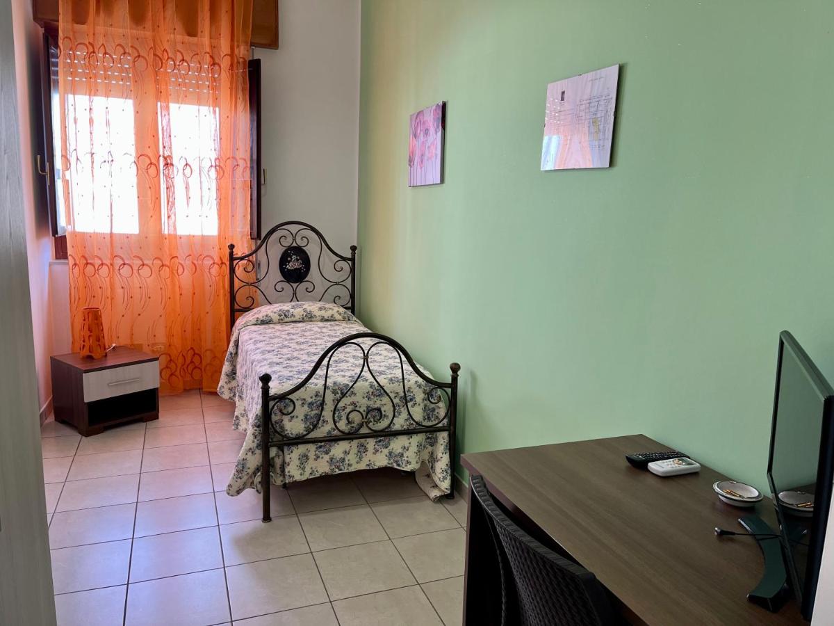 Camera Singola con Bagno Privato