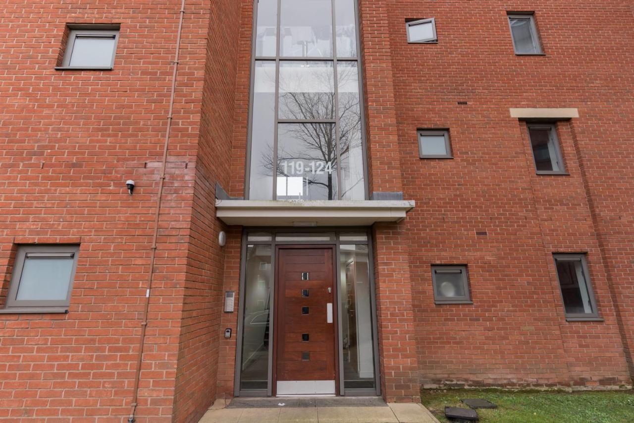 ARCADE MACHINE! City Centre Sleeps 5 FREE PARKING - B&B