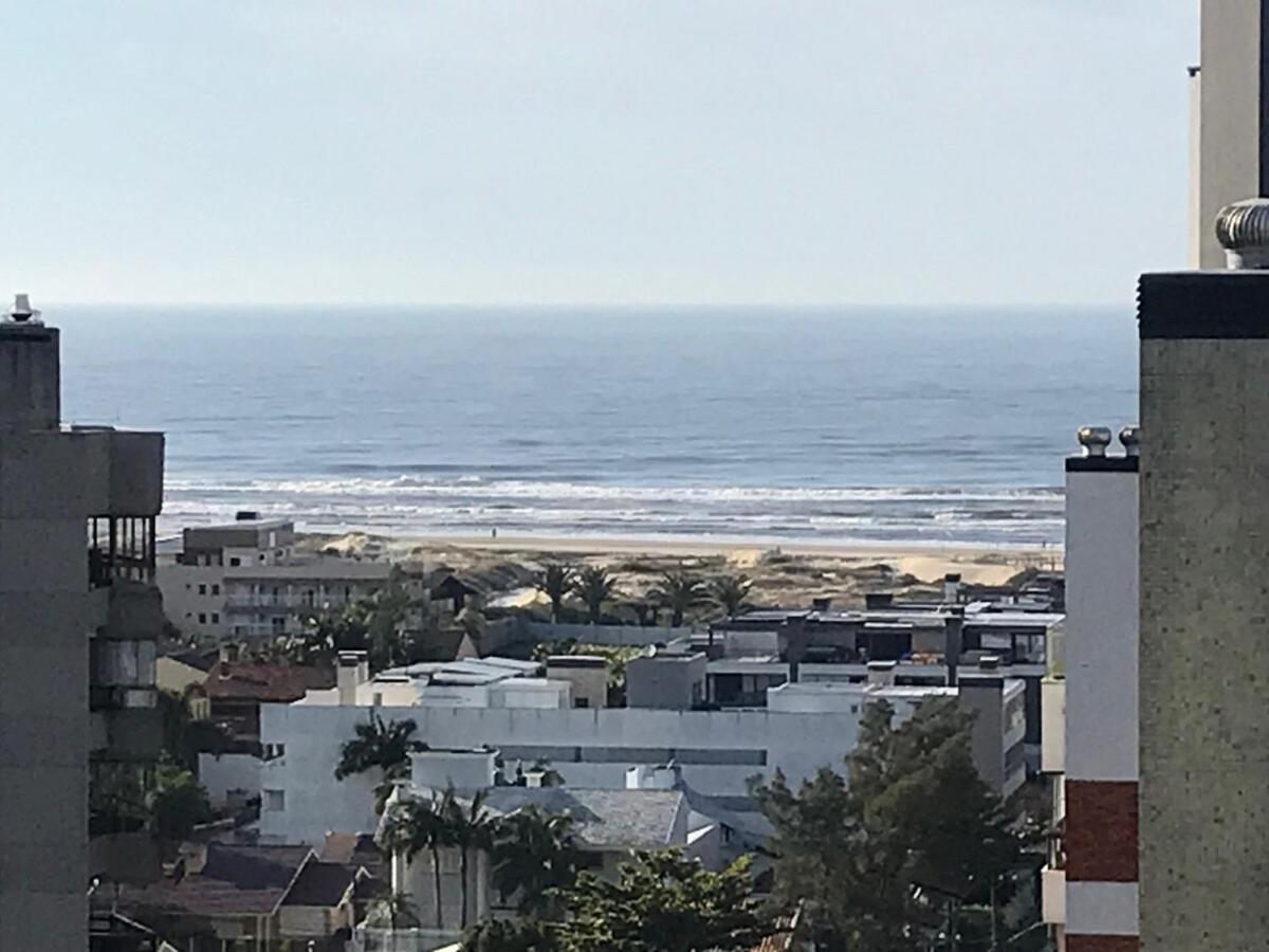 Apartamento de 2 suítes com vista para o mar - Chambres d’hôtes Torres