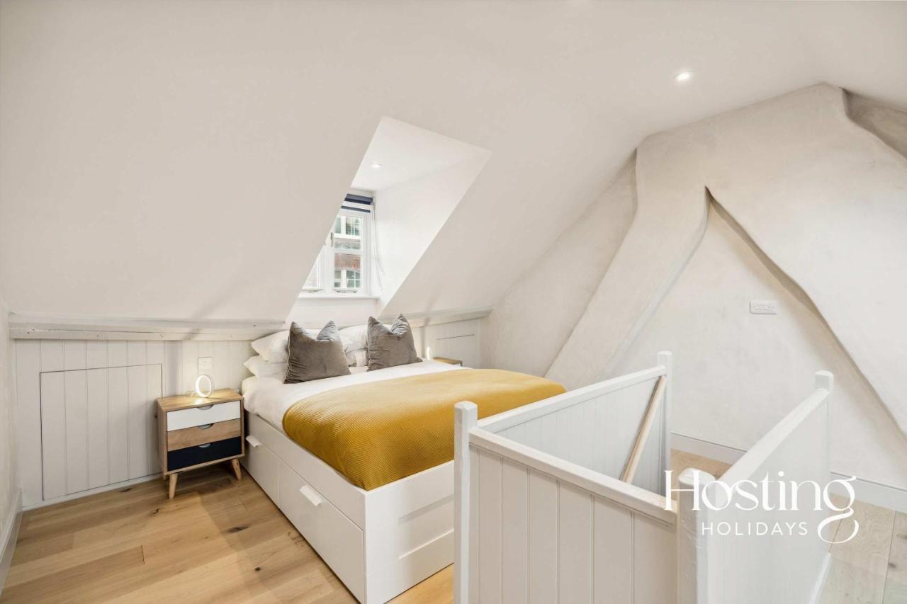 The Loft - 1 Bed Luxury Apartment with Bathtub - B&B
