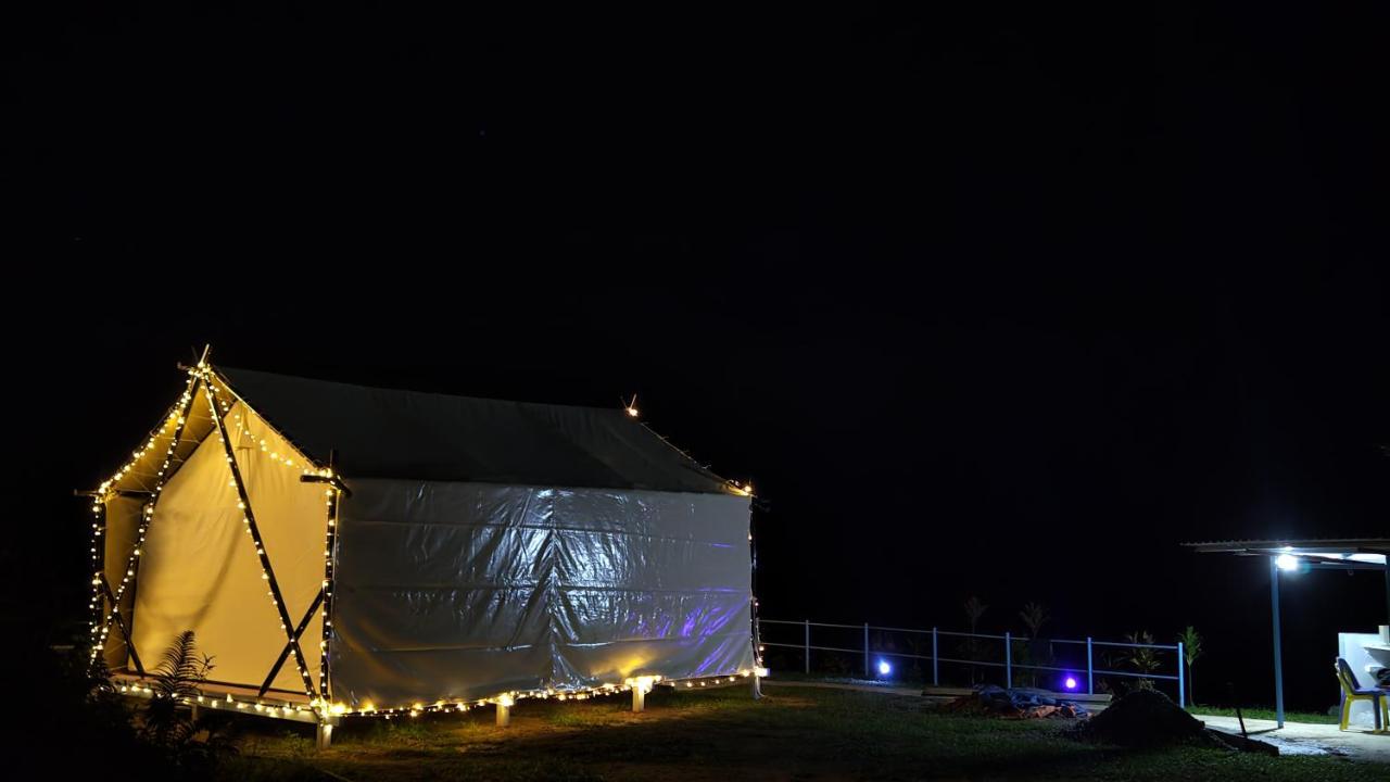 Hawun Glamping with Private Pool - Bed and Breakfast Tamparuli