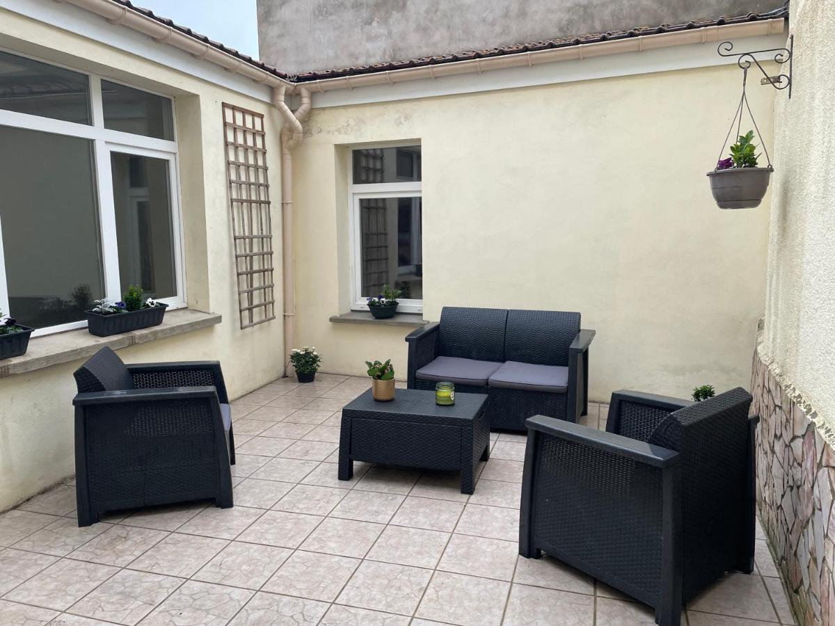 Le Nid Des Canaux au cœur de Bergues - Bed and Breakfast