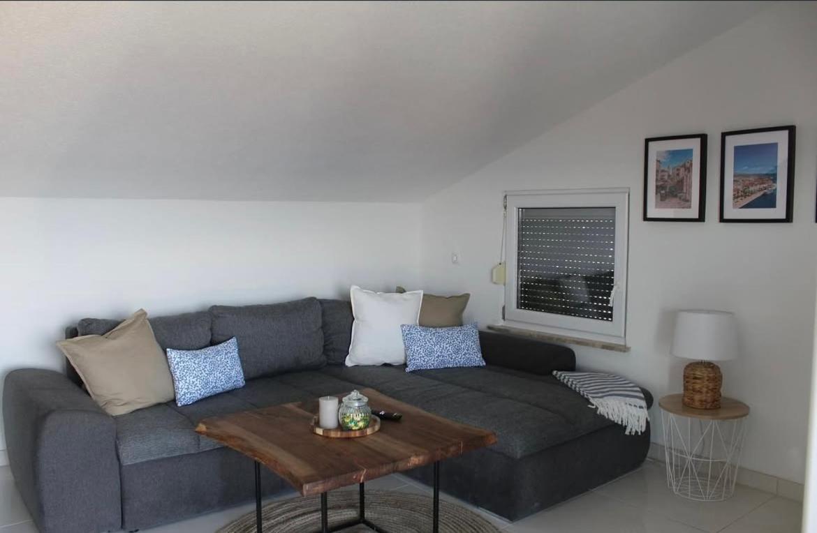 Apartman Buba - Ferienwohnung Trogir