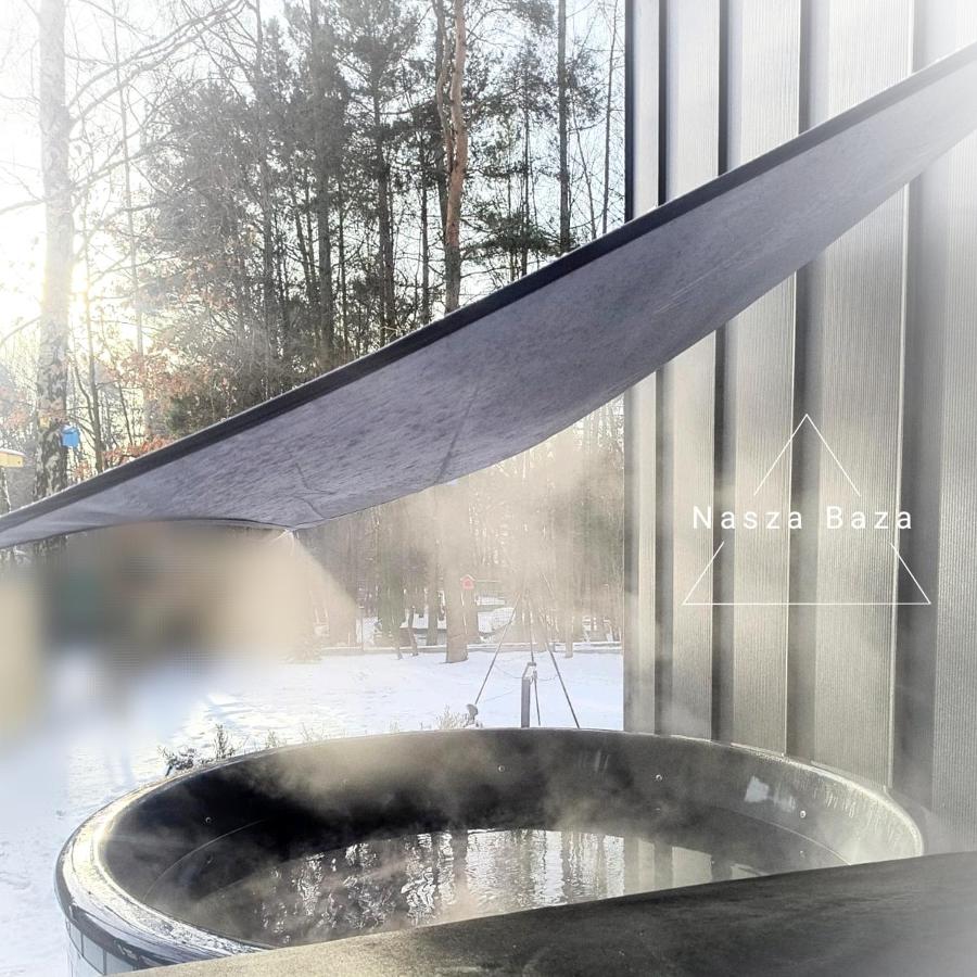 Nasza Baza wśród drzew prywatny dom z balią - jacuzzi Miedziana Góra Kielce świętokrzyskie - Ferienwohnung Ćmińsk