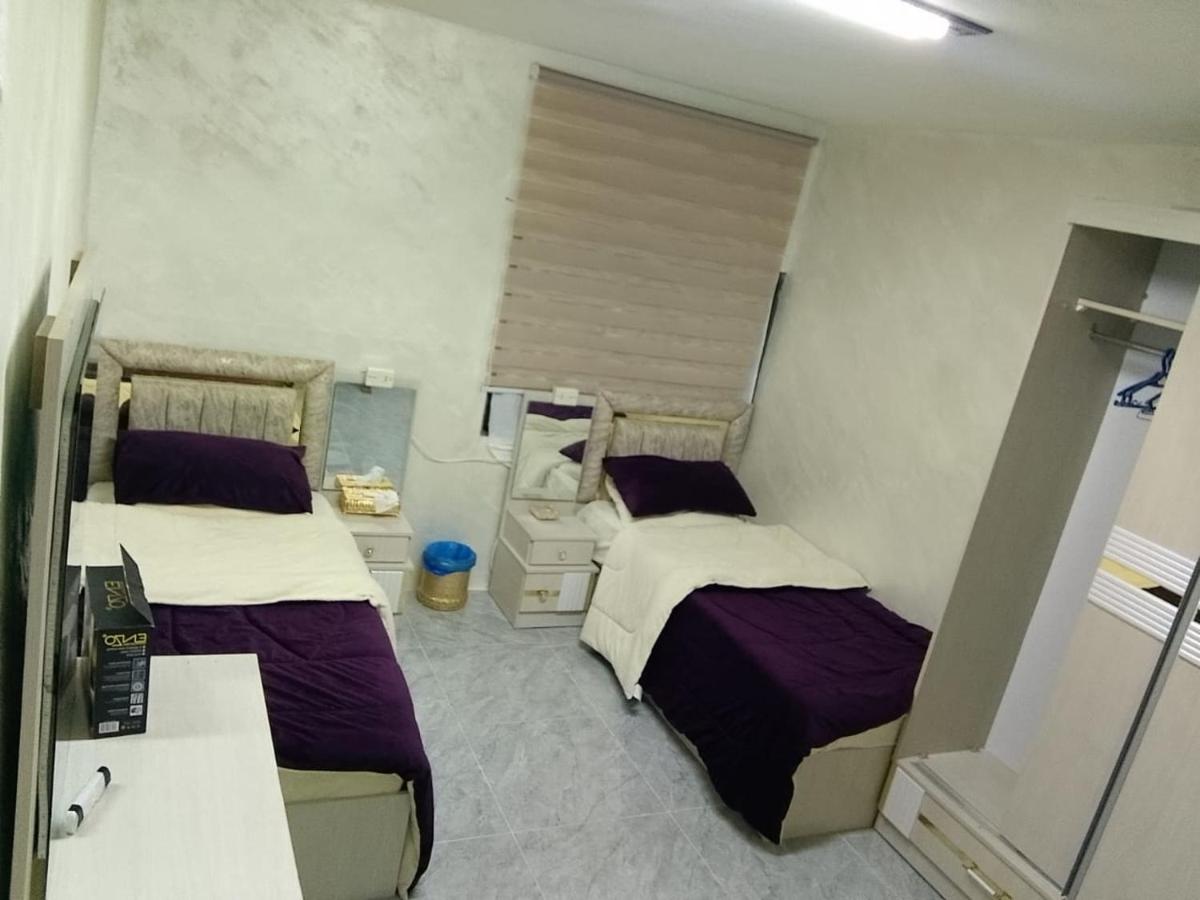 Doppel-/Zweibettzimmer mit eigenem Bad