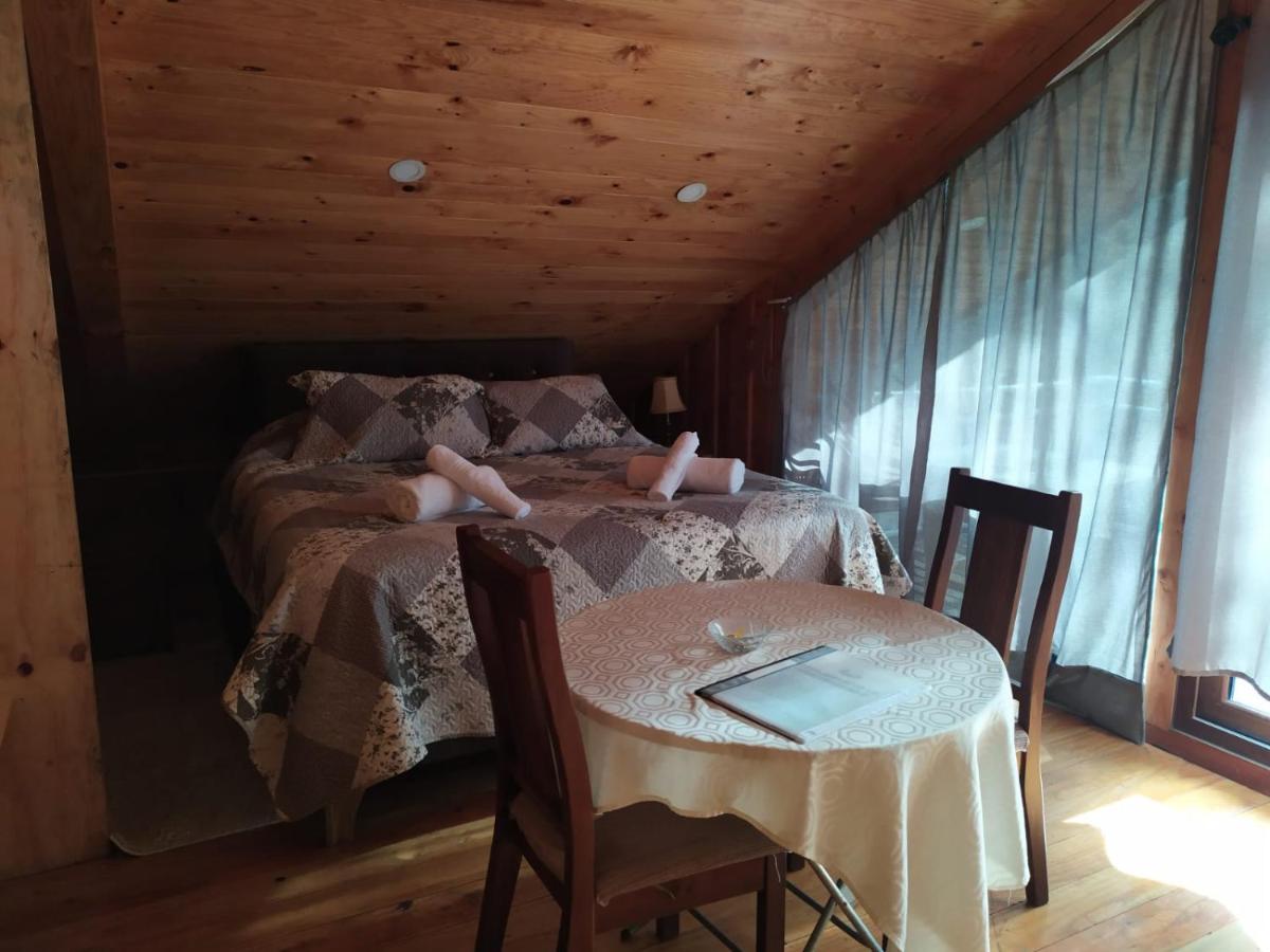 Dreibettzimmer mit Terrasse