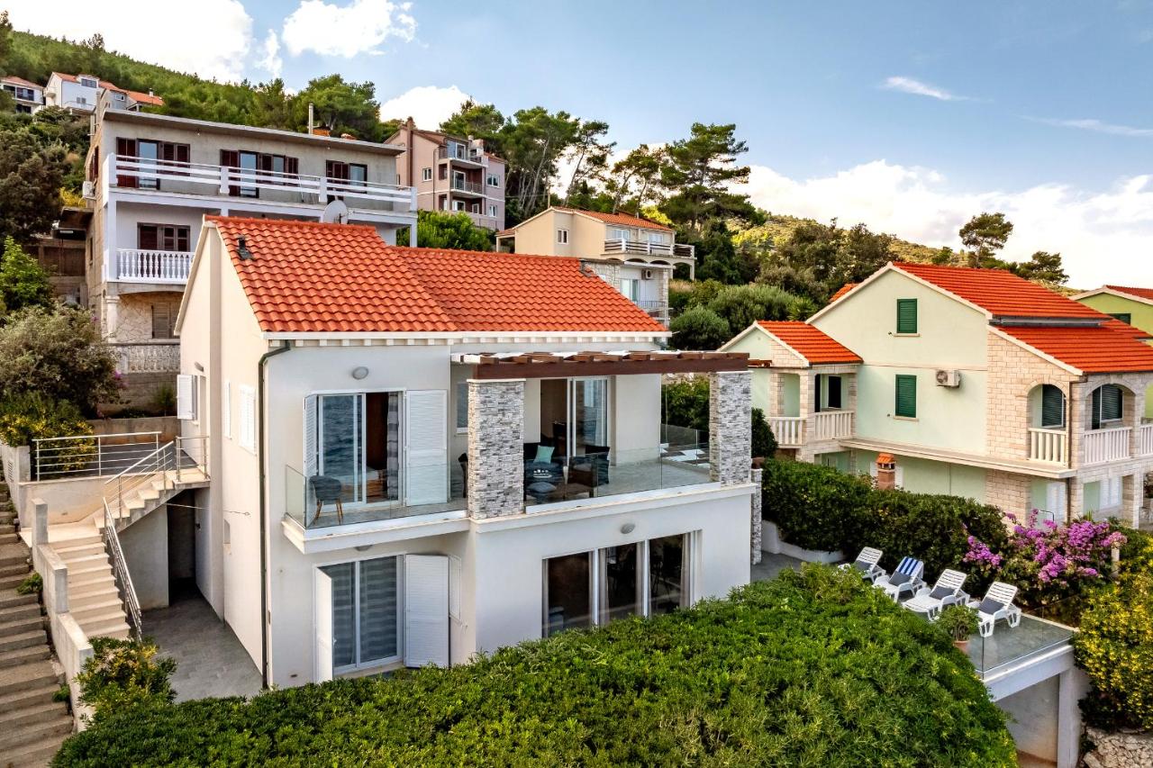 Holiday house Martinović - B&B Prigradica
