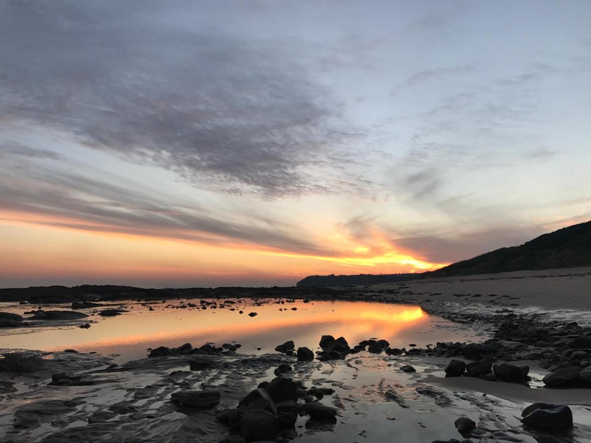 Coastal Sanctuary, Spa, EV friendly, Pet Firendly with Fireplace, wood provided Just 50m to Kilcunda Beach and 100m to the Ocean View Hotel The Sticks and Copper Door Kitchen Accessibility Friendly - Bed and Breakfast Kilcunda