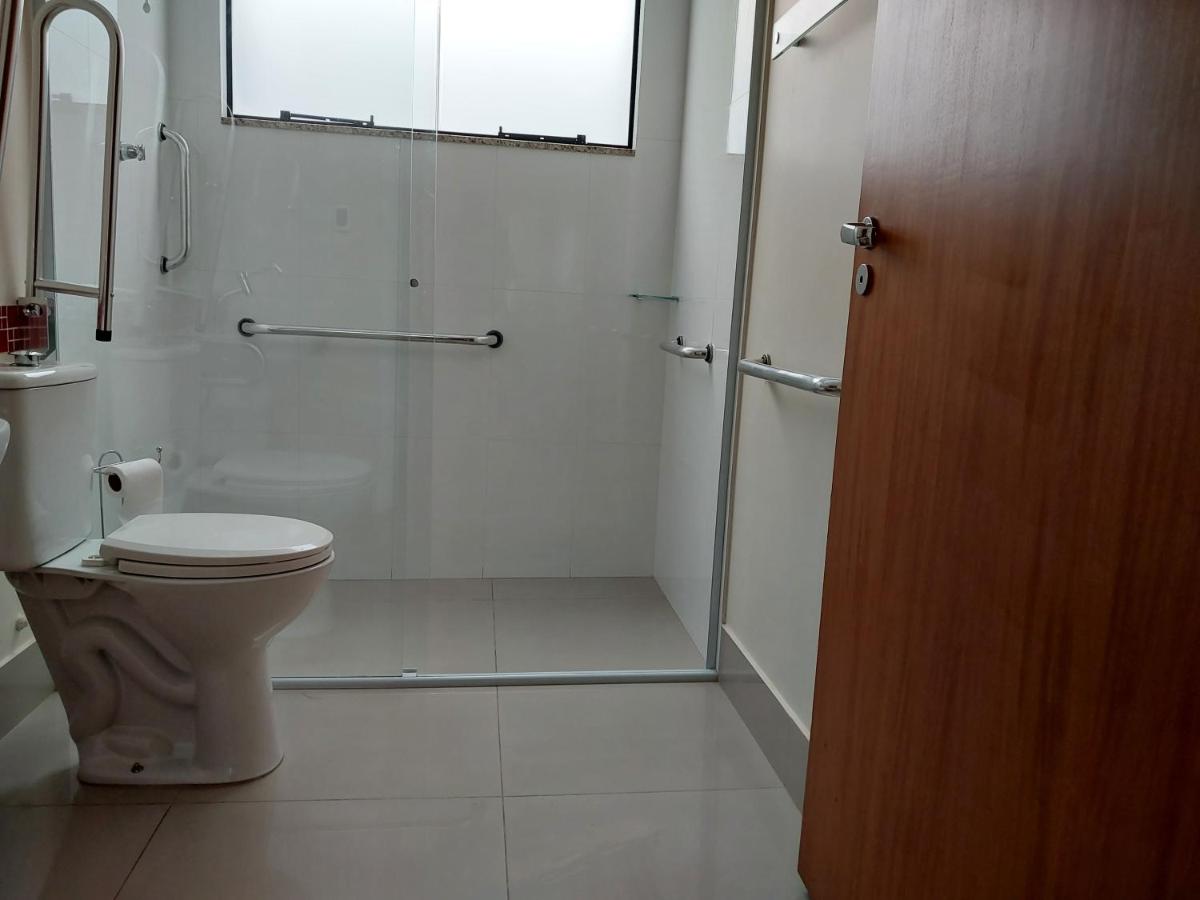 Chambre Double - Accessible aux Personnes à Mobilité Réduite