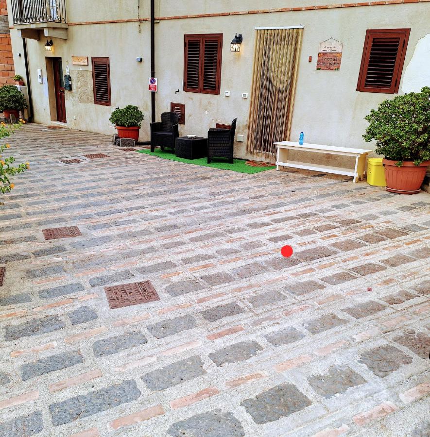 A Casa da Nonna Brasa Holiday Home Savoca - B&B