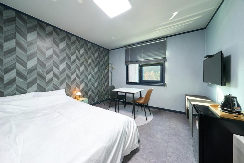 Double Room 10