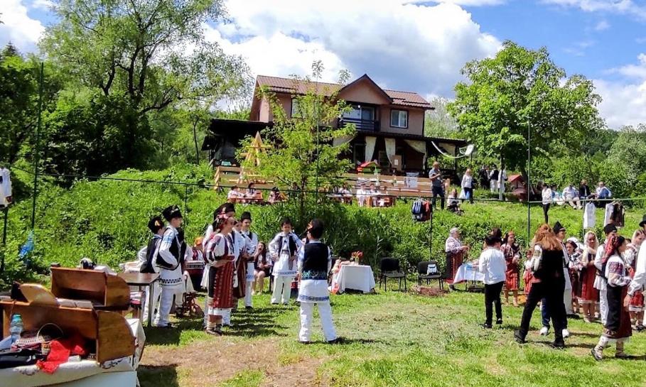 Pensiunea Poiana Marului - Bisoca - B&B