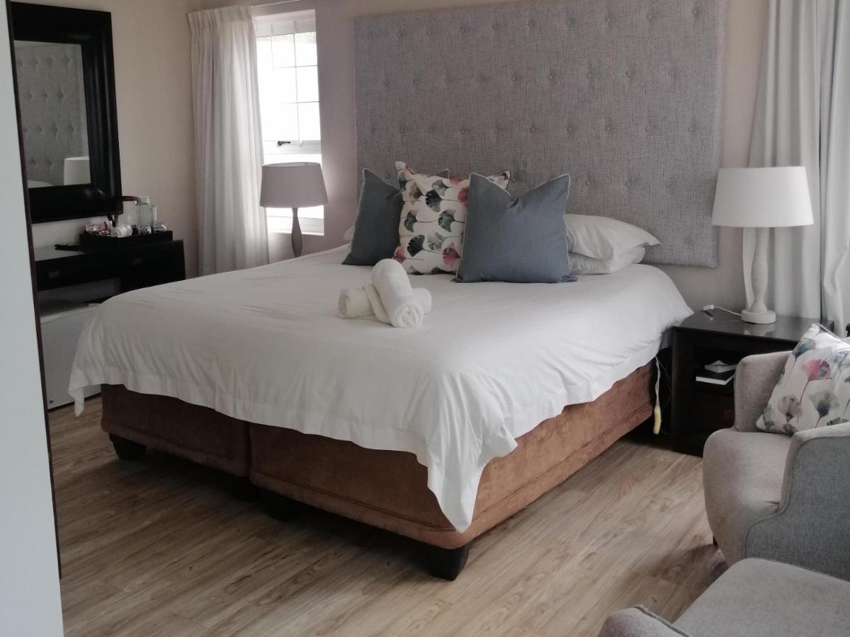 Doppelzimmer mit Poolblick