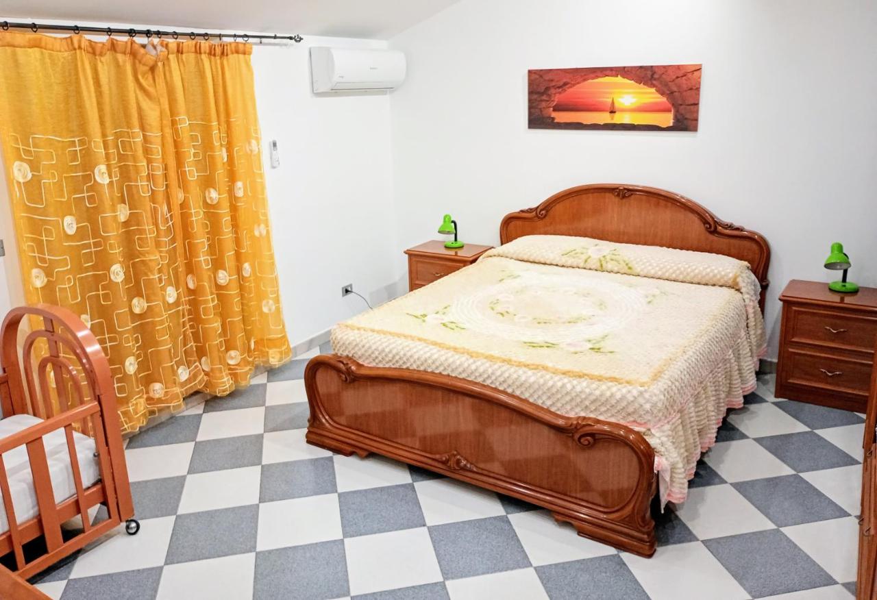 SANGIORGIO Beachfront APT - Chambres d’hôtes San Giorgio