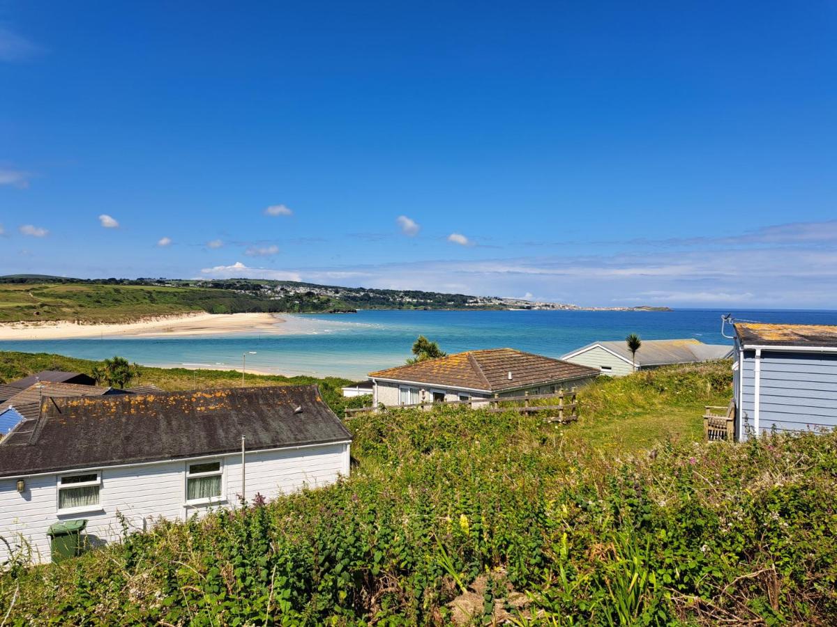 B44 Sea Urchin, Riviere Towans - B&B Hayle