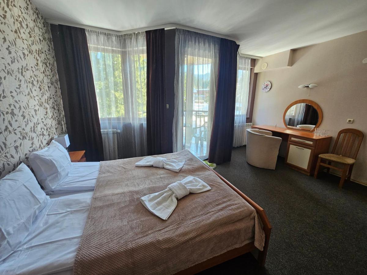 Ski Studio Hotel Iceberg - B&B Borovets