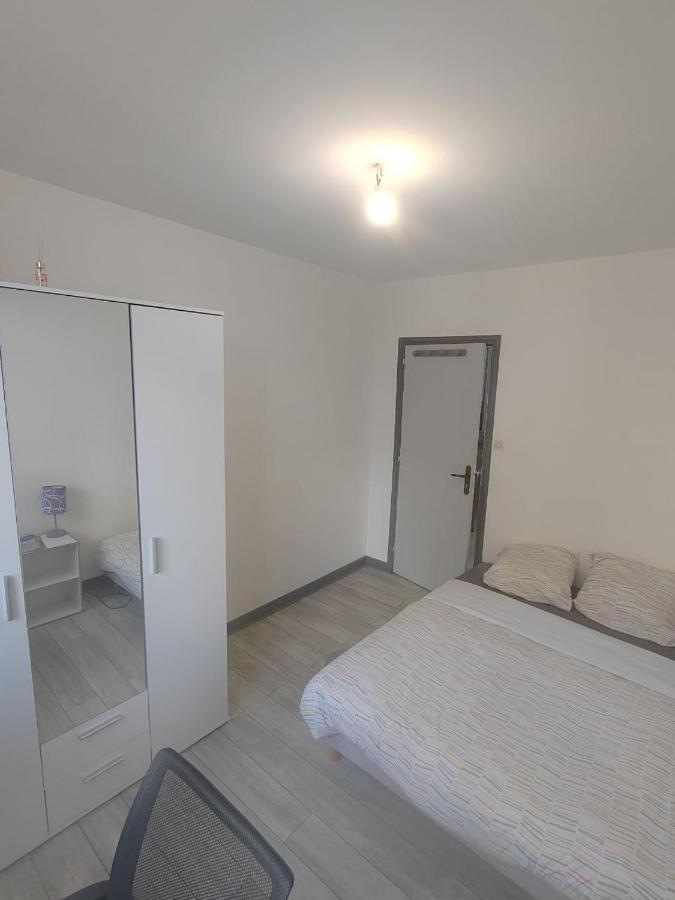 Une Chambre dans Appartement partagé, Grenoble à 8 min du centre-ville - B&B