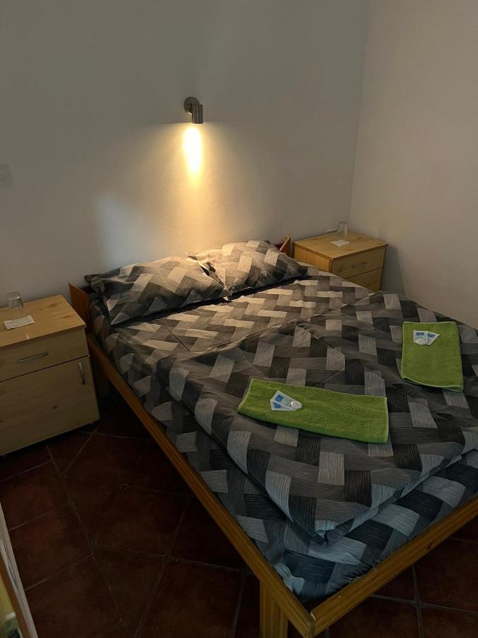 Nova Čubura - B&B Šid