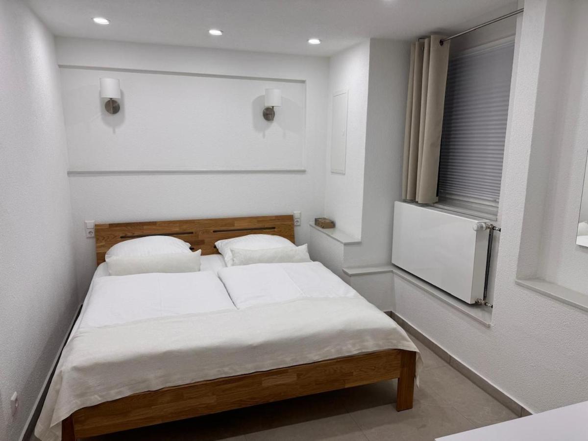 Traumhaft moderne Ferienwohnung in 78554Aldingen - B&B Aldingen