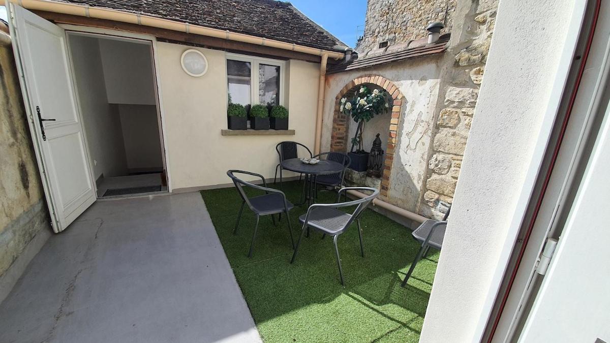 Charmant studio en centre ville de Fontainebleau - B&B Fontainebleau