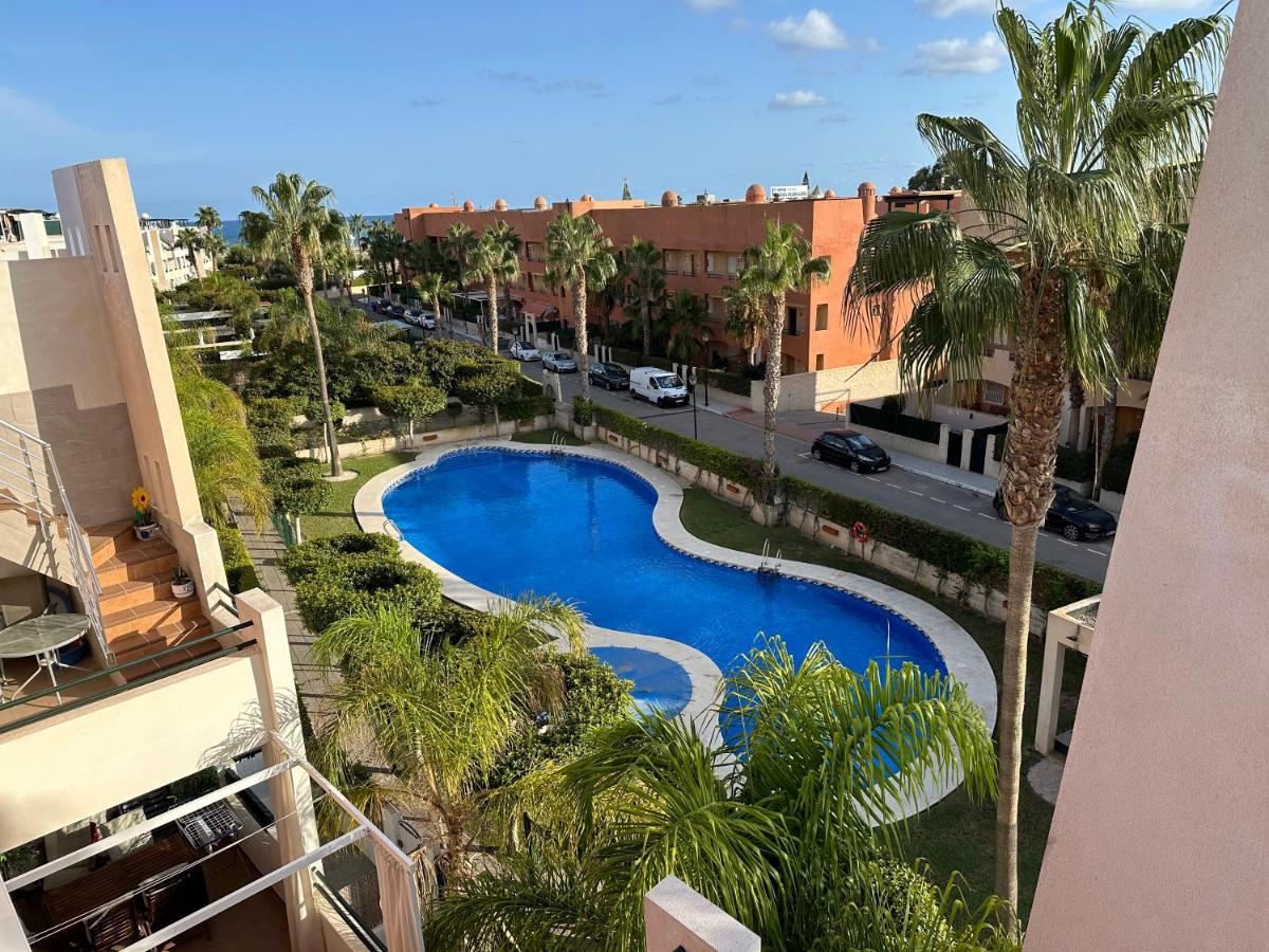 Atico duplex con piscina privada, solárium y barbacoa - Ferienwohnung
