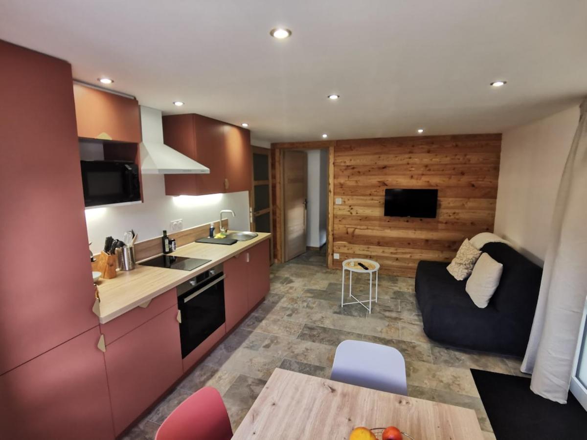 Charmant Appartement Neuf - B&B