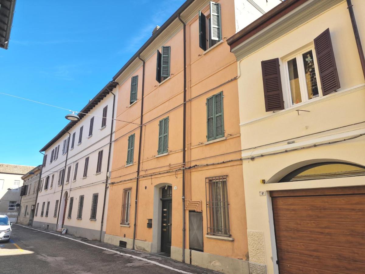 La Fenice grazioso appartamento in centro con cortile privato - B&B
