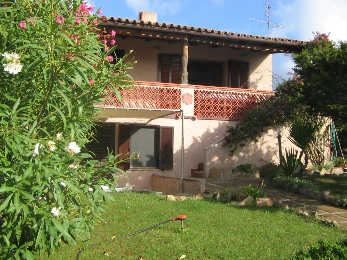 Grazioso appartamento in casa con giardino - Ferienwohnung La Maddalena